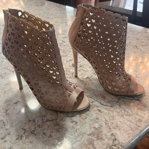 Betsey Johnson Tan Laser-Cut Heels